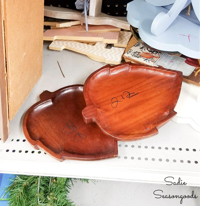 wooden leaf dishes