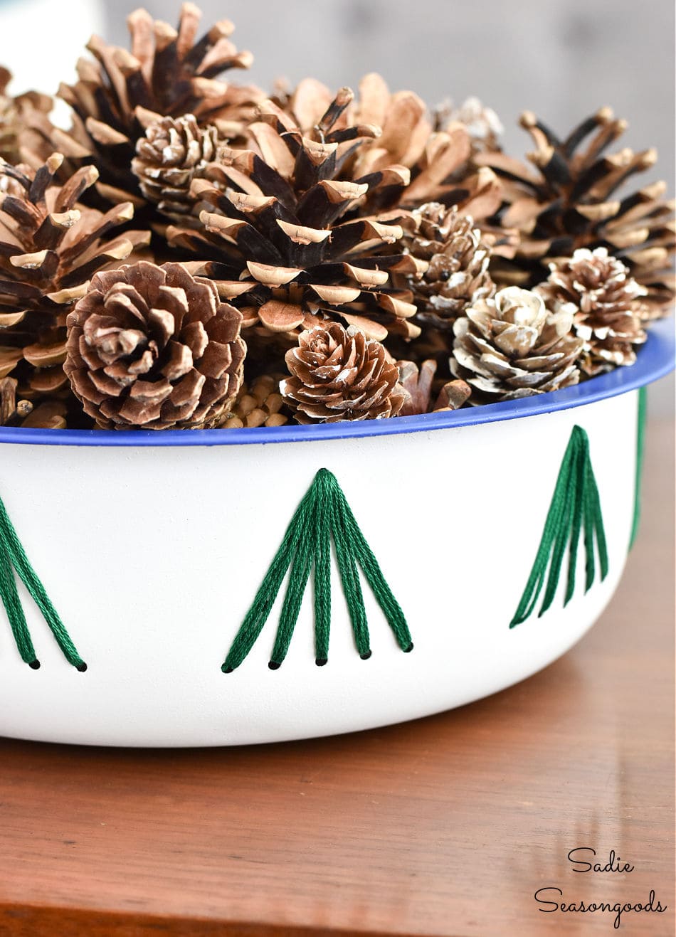 Pinecone Steamer