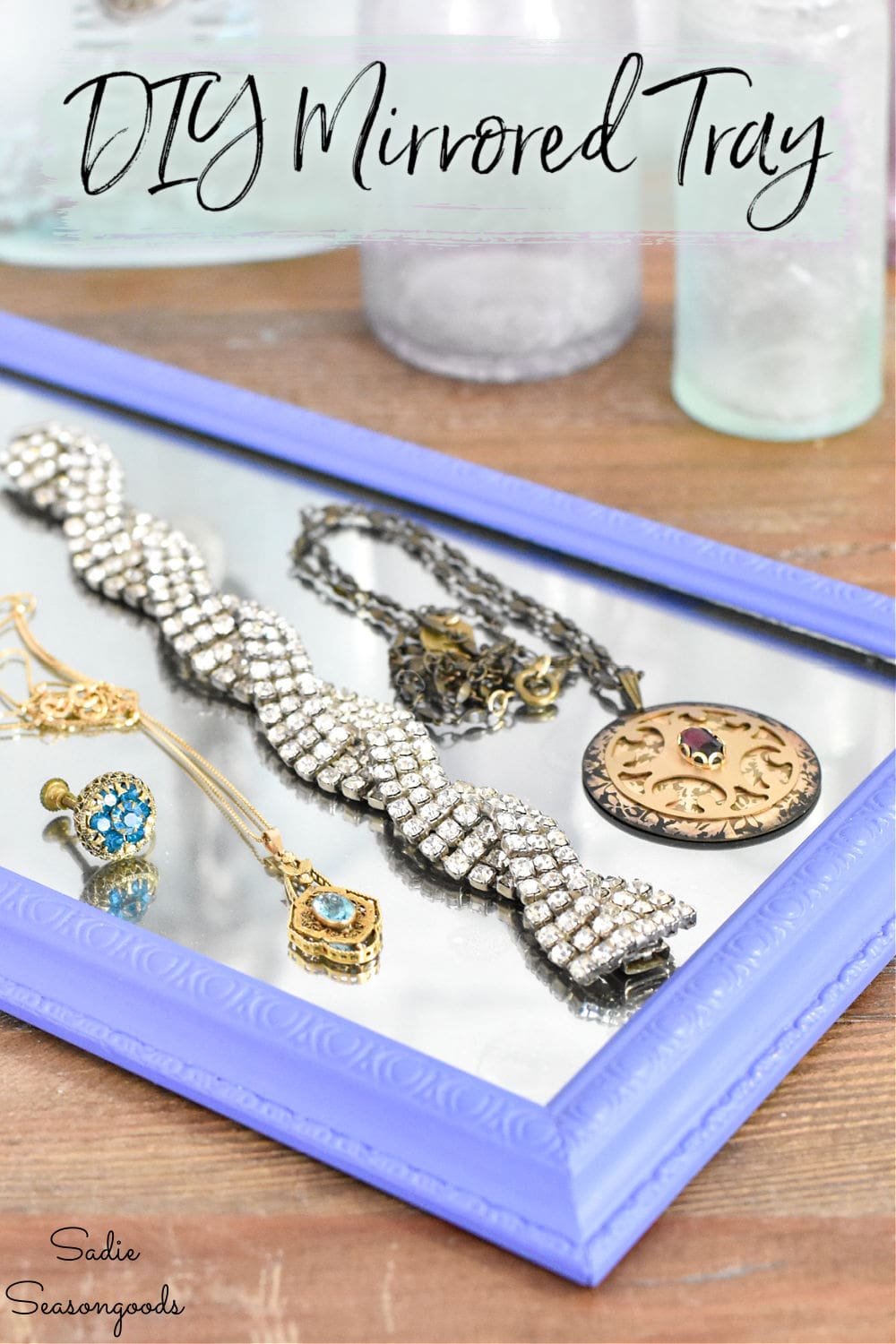 mirrored tray for jewelry