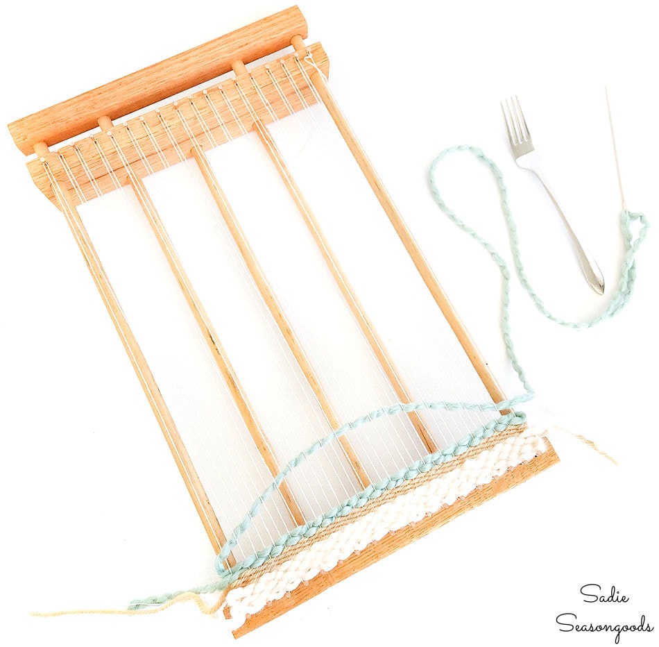 simple and basic weaving on a diy loom