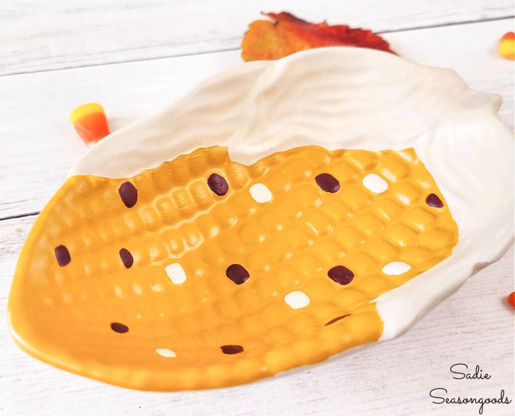 Fall Candy Dish and Indian Corn Decorations for Thanksgiving