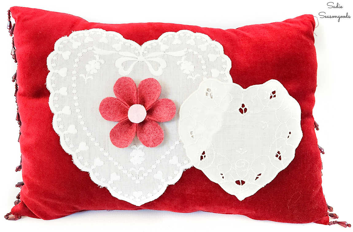 decorating throw pillows for valentines day