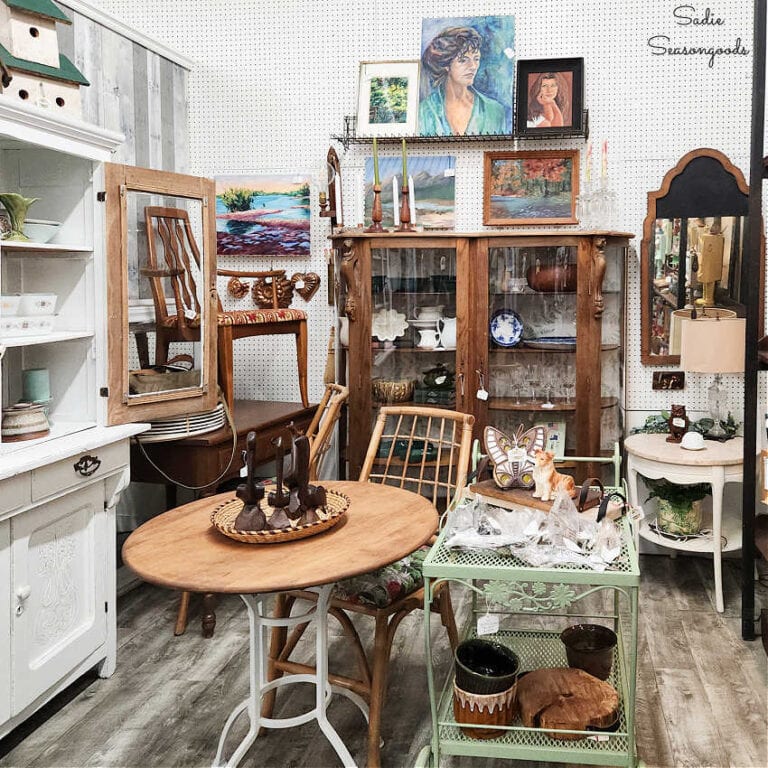 Antique and Thrift Stores in Fort Myers, FL Let's Go Thrifting!