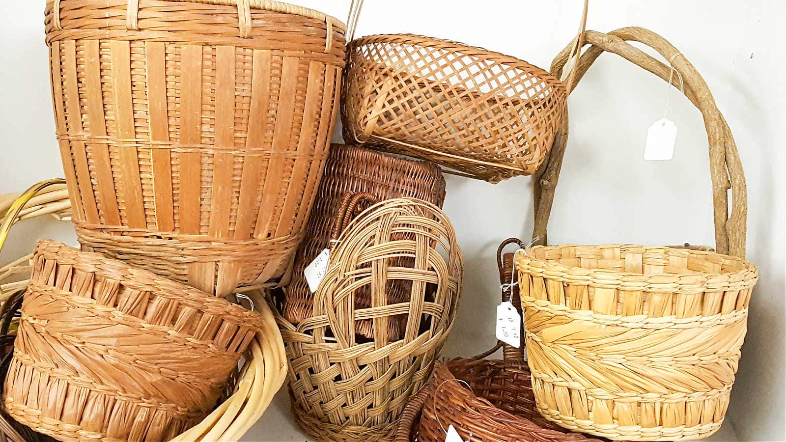 ideas for upcycling baskets