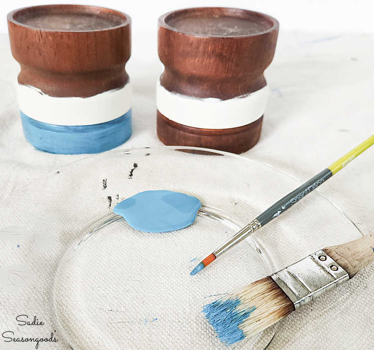painting with chalk paint on wood