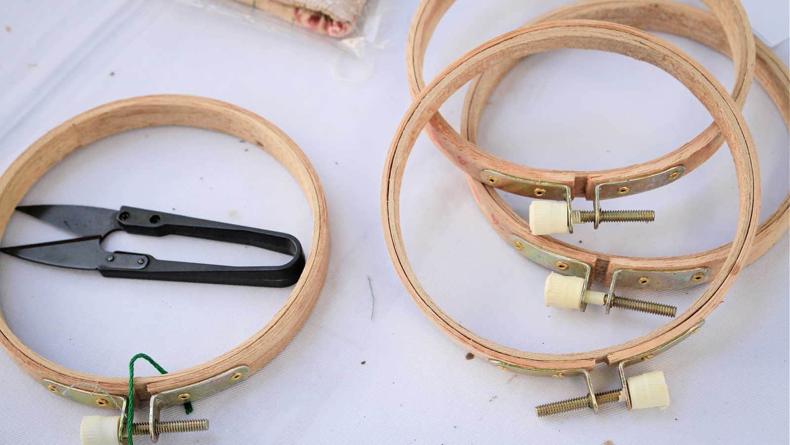 round loom from an embroidery hoop