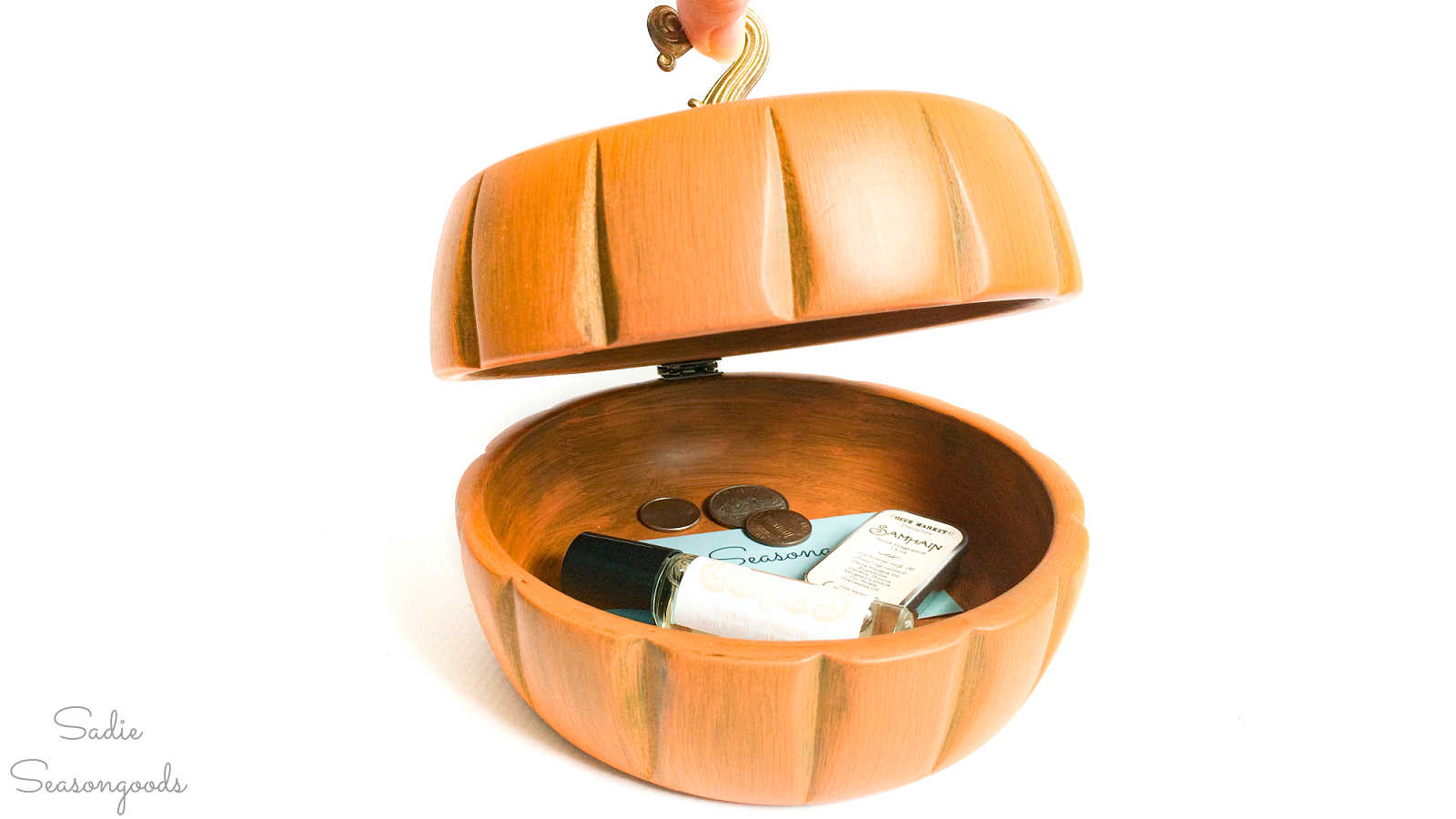 hinged pumpkin box