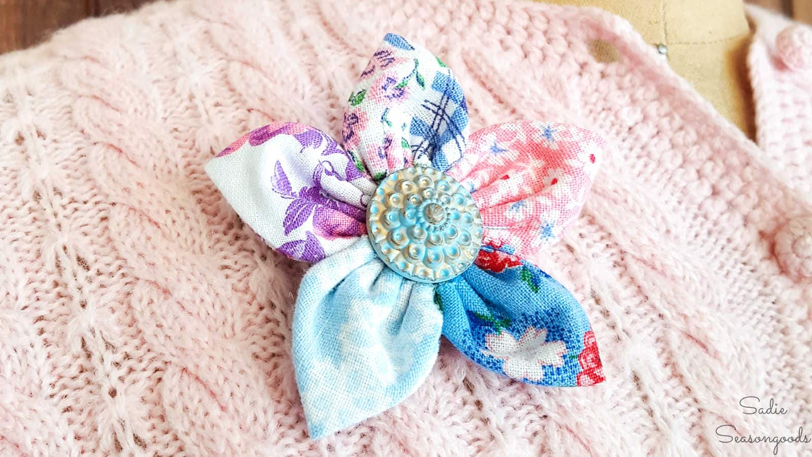 simple fabric flower pin