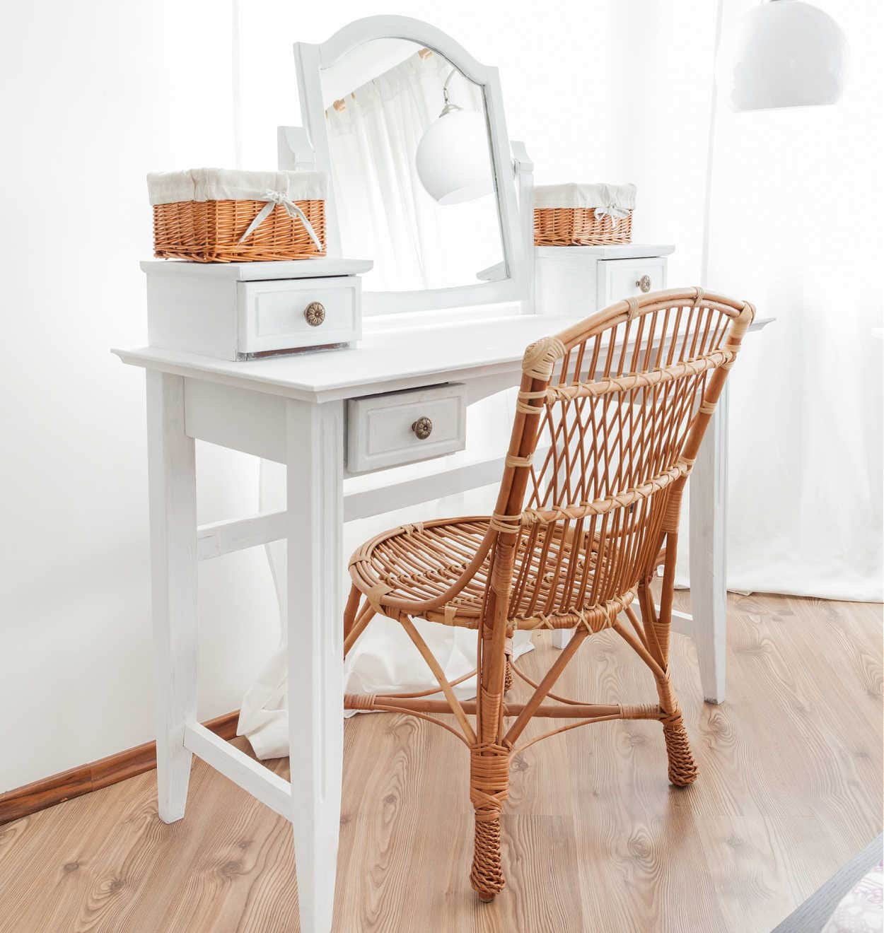 Dressing Table Storage Ideas for Stress-Free Mornings