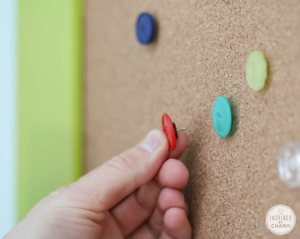 diy thumbtacks with vintage buttons
