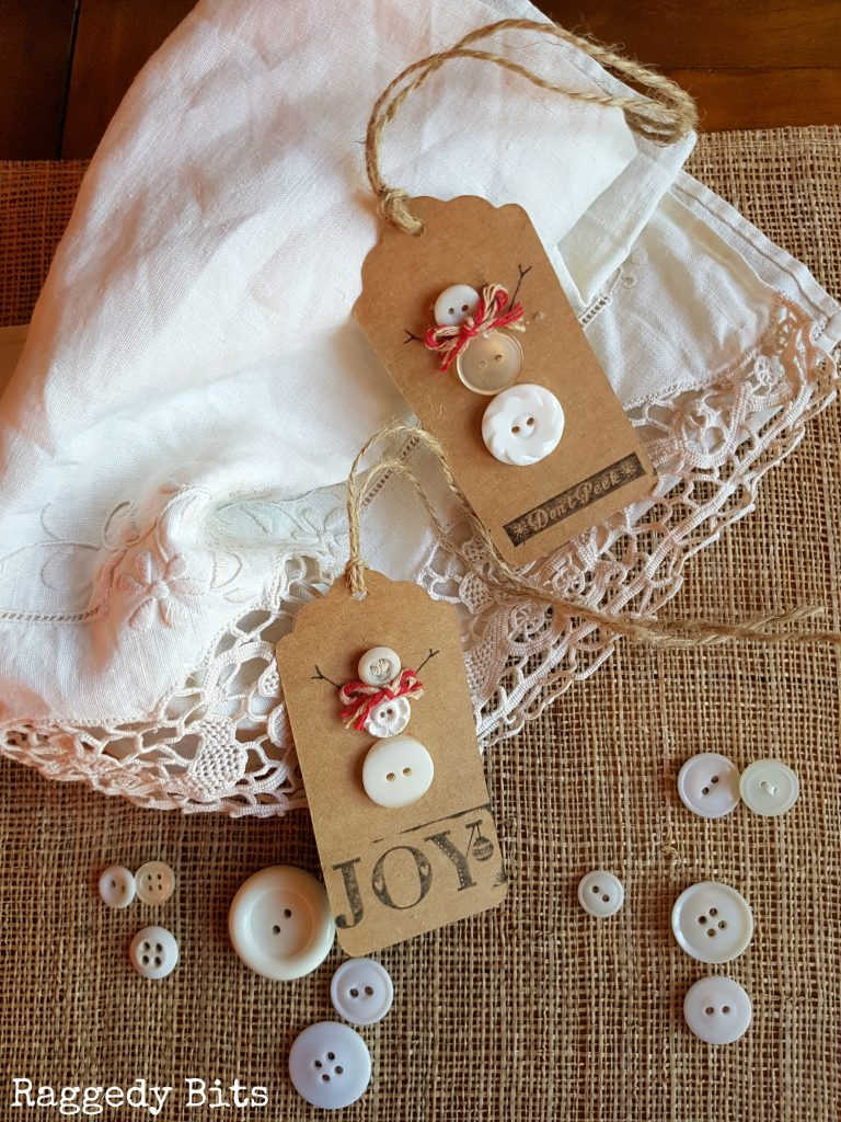 button crafts for christmas