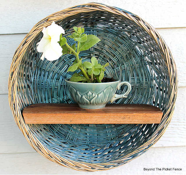 display shelf from a basket
