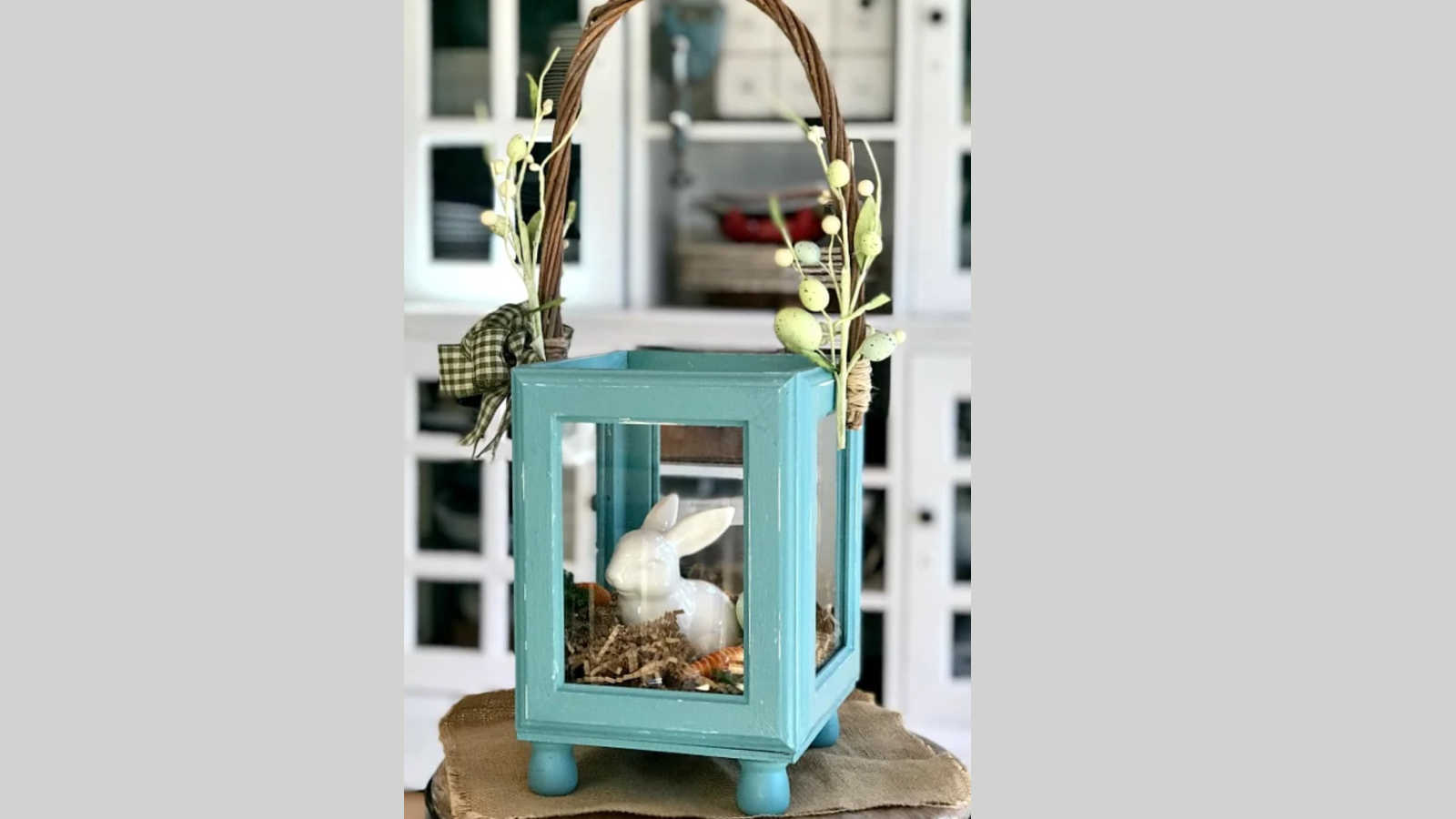 upcycle idea for picture frames at Easter