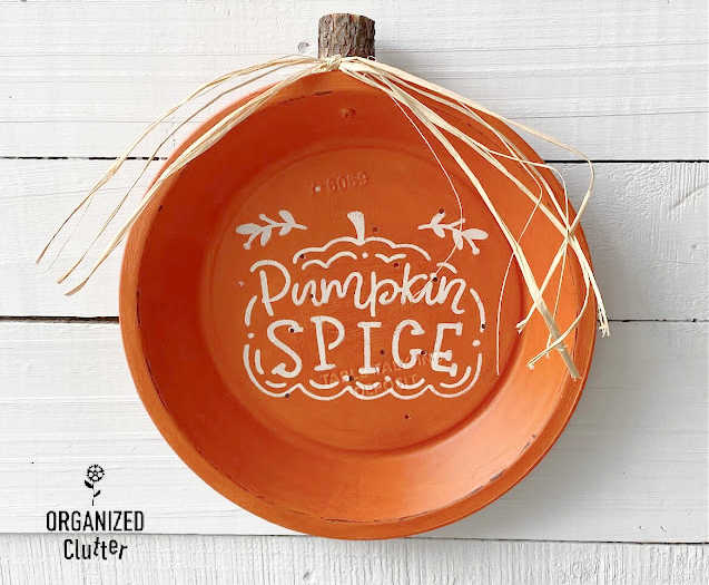 thanksgiving decor with an old pie plate