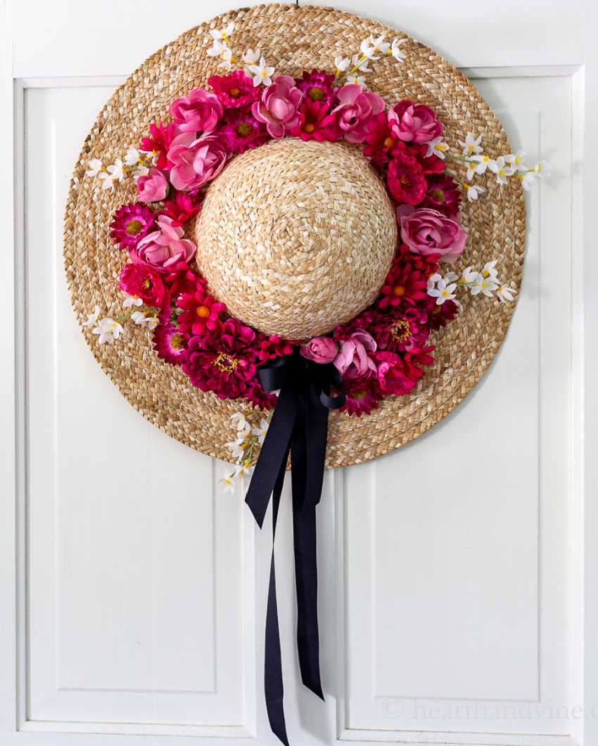 summer wreath from a straw hat