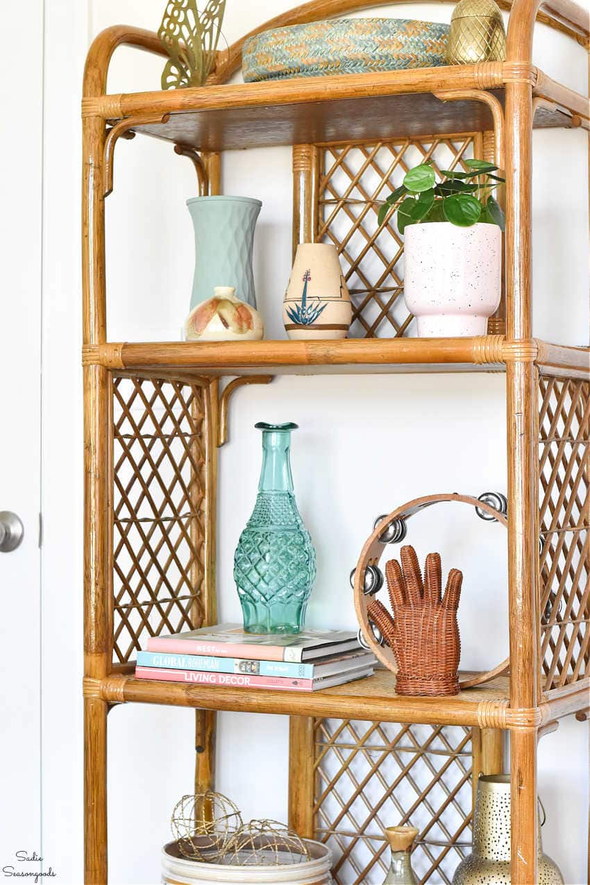 tips for decorating a bookshelf