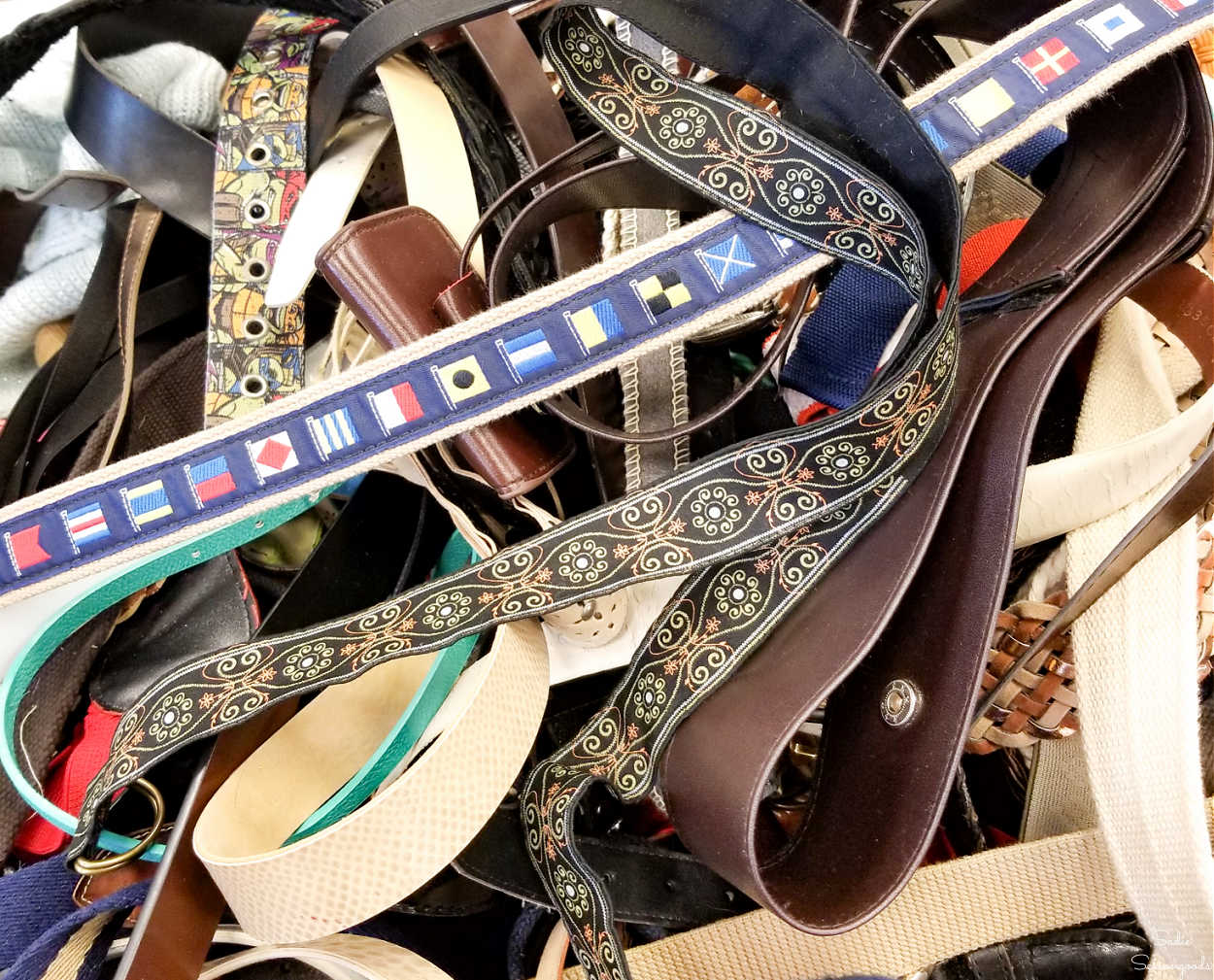 Craft Ideas and Upcycle Projects for Belts