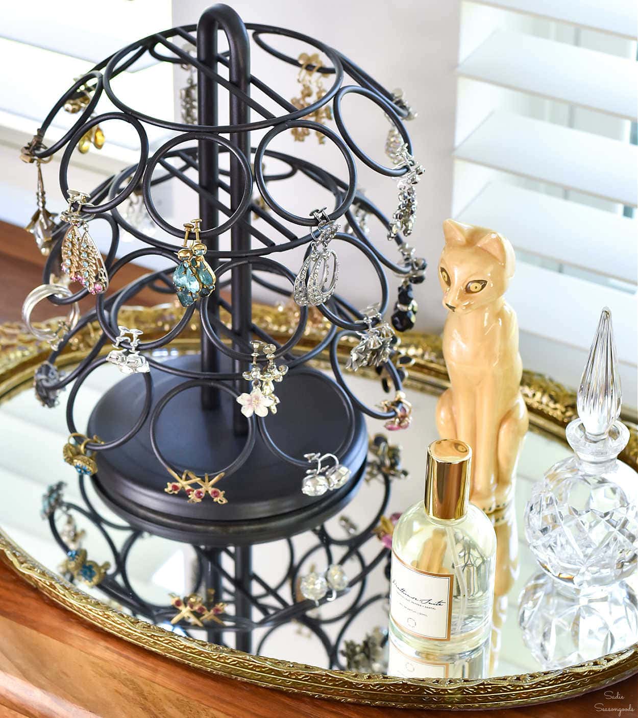 diy earring tree from a keurig k cup holder