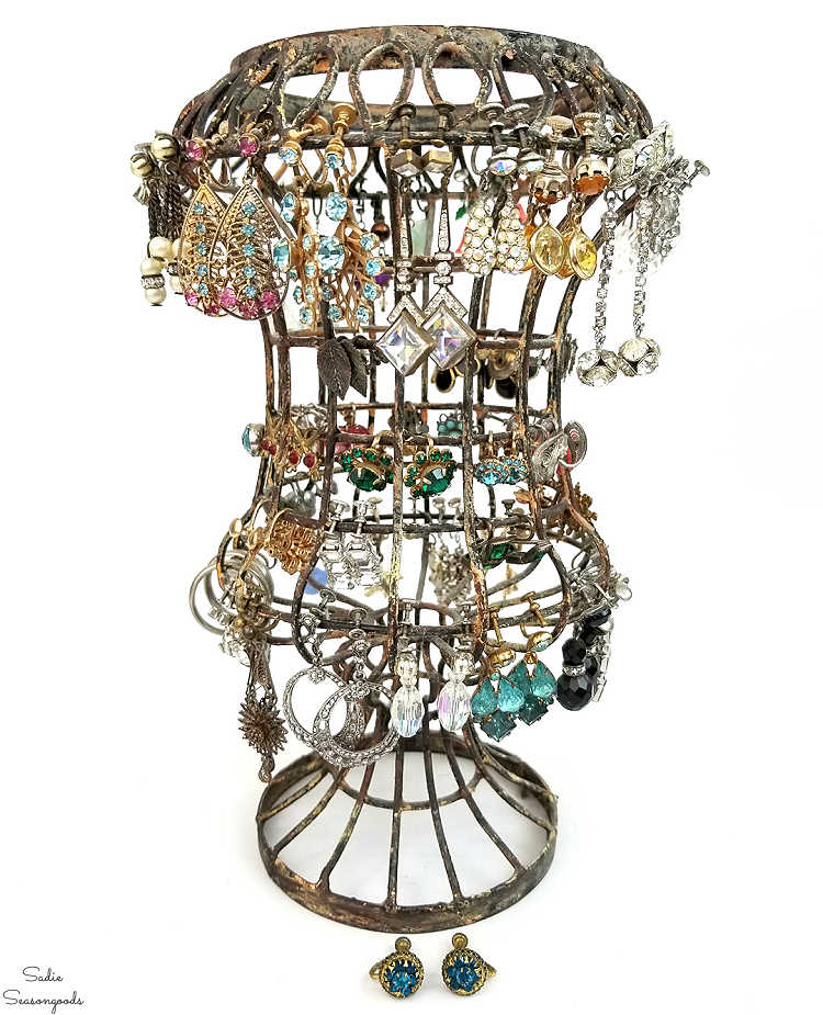 earring tree for screw back earrings