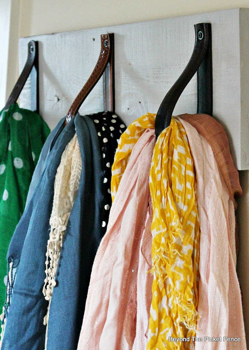 diy scarf rack with belts