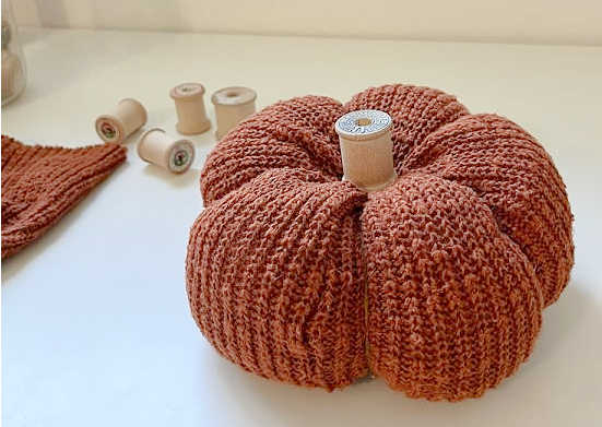 fall craft idea for wooden spools