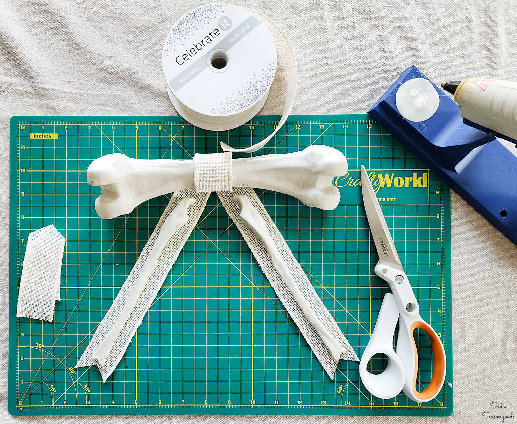 how to make a bow for a wreath from plastic bones