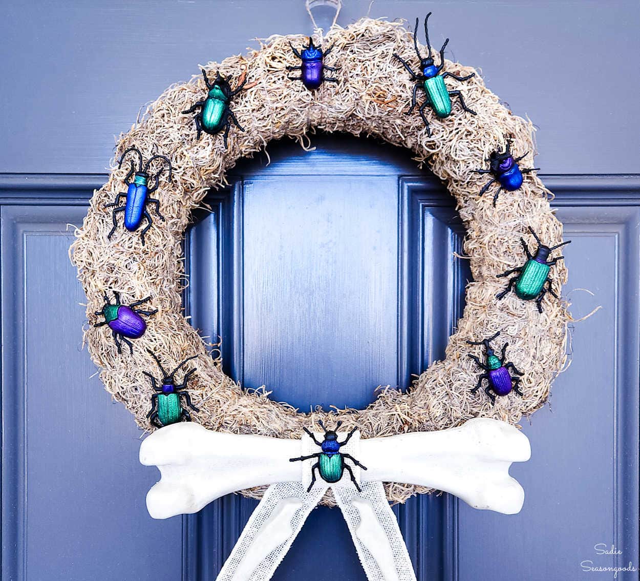 DIY Halloween Wreath with Creepy Crawlies
