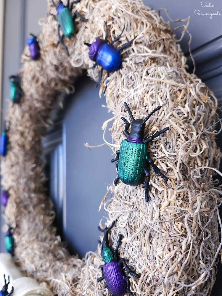 insect wreath for halloween