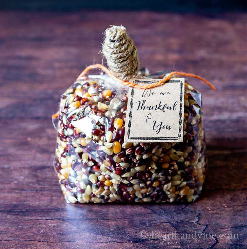 handmade thanksgiving favors