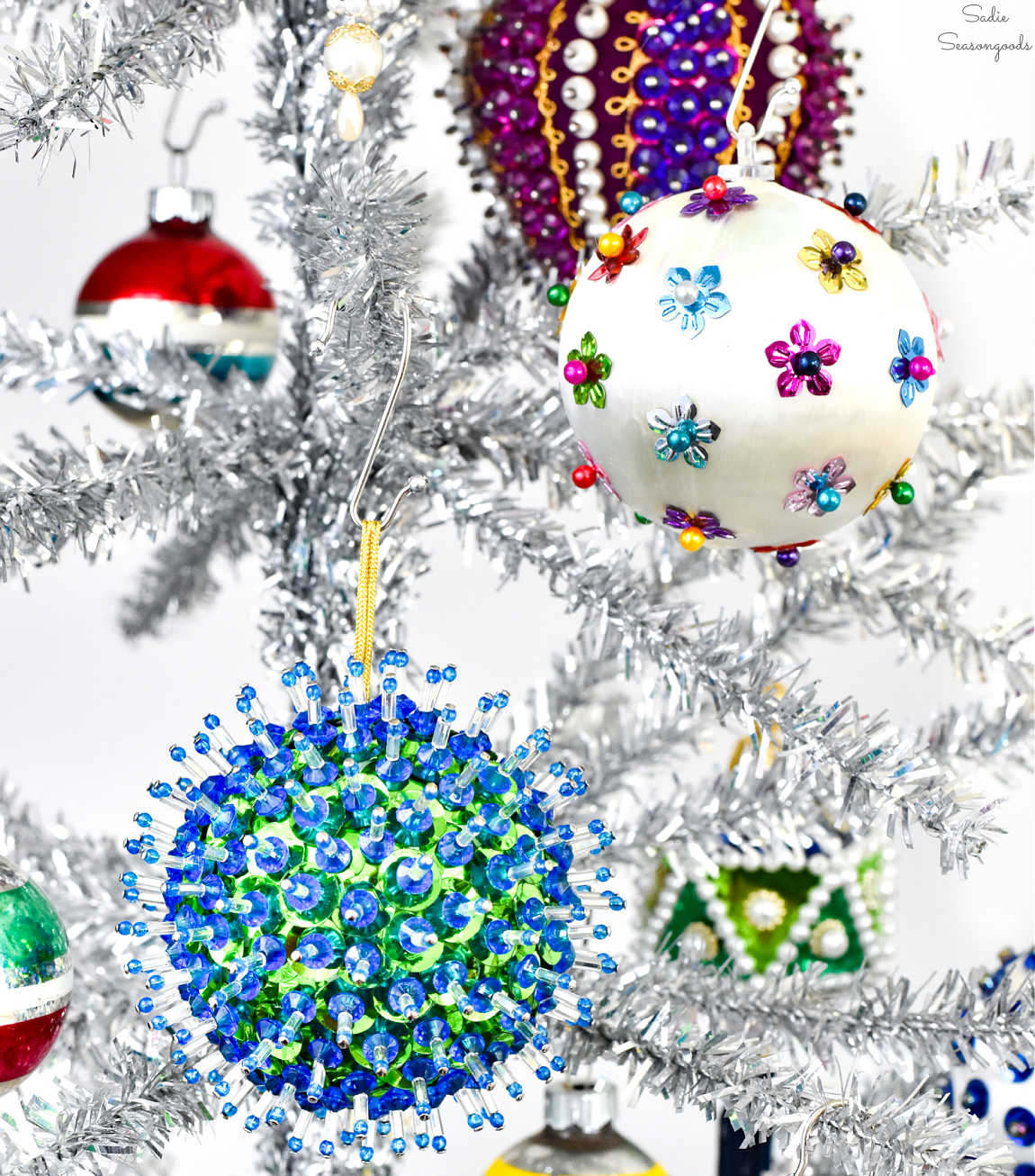 Beaded Ornaments: An Easy Christmas Craft