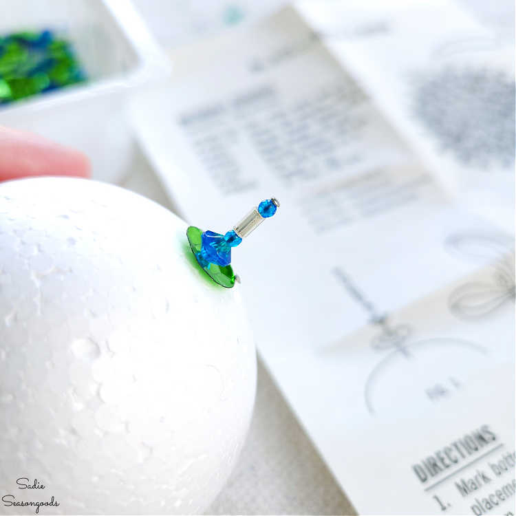 how to make a push pin ornament from a kit