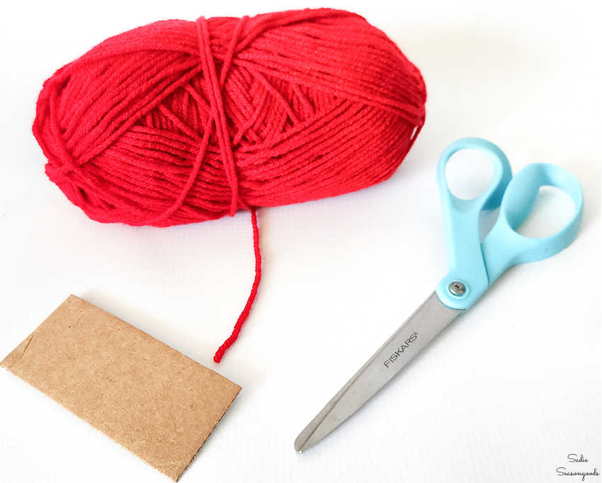 how to make a yarn pompom