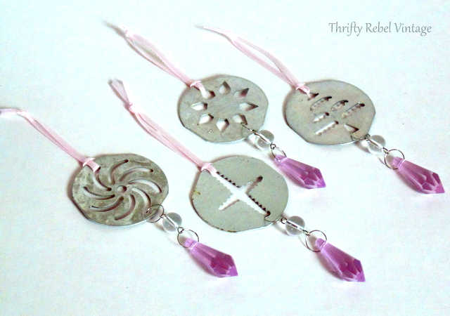 diy christmas ornaments from cookie press discs