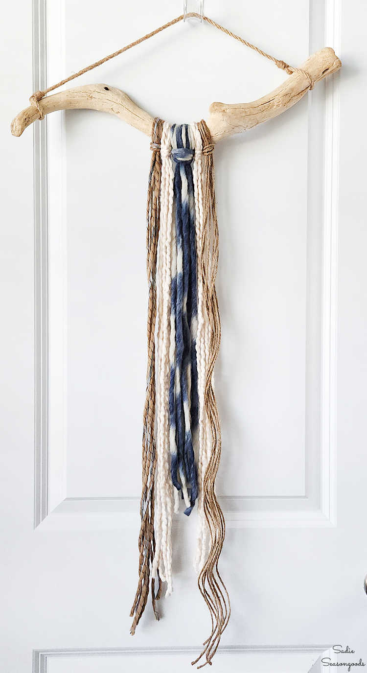 making a diy yarn wall hanging